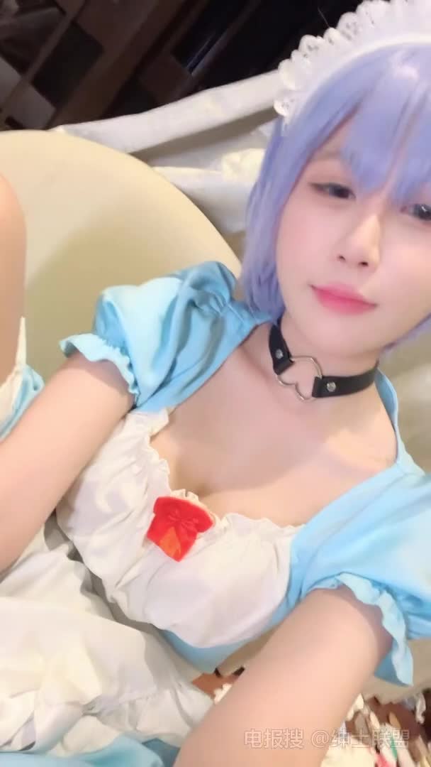 超极品卡哇伊美少女cos二次元，还是个巨乳，这不是大家梦寐以求的女友吗