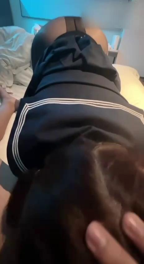 优米 黑丝白虎小穴无套进入 按着小萝莉的头让她给口交 大鸡巴爆肏嫩逼